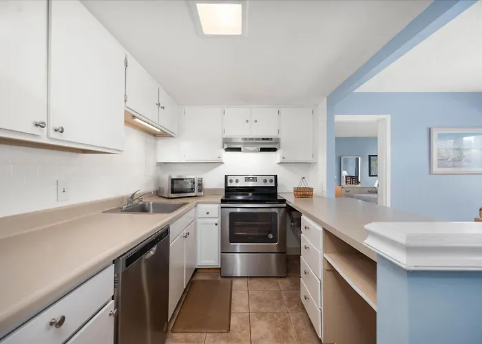 Spacious 2 Bedroom At 9400 Building With Outdoor Pool And Ocean Views Ferienhaus