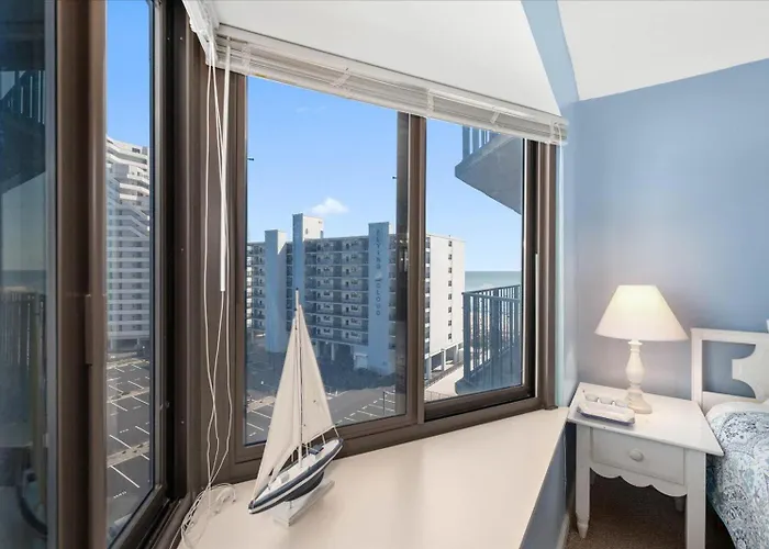 Spacious 2 Bedroom At 9400 Building With Outdoor Pool And Ocean Views Ferienhaus