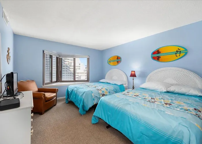 Spacious 2 Bedroom At 9400 Building With Outdoor Pool And Ocean Views
