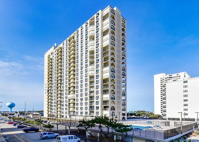 Spacious 2 Bedroom At 9400 Building With Outdoor Pool And Ocean Views Ferienhaus *