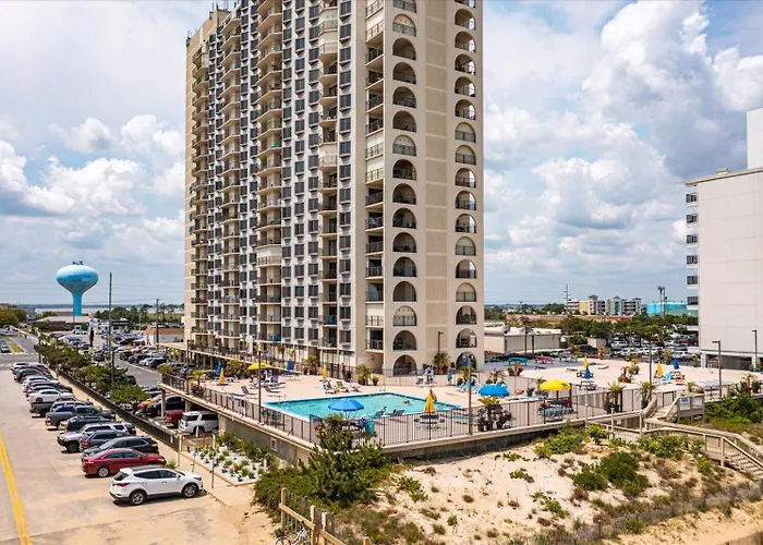 Ferienhaus Spacious 2 Bedroom At 9400 Building With Outdoor Pool And Ocean Views